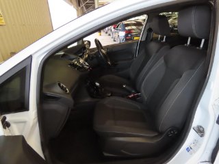 /photos/10998/bee5c316-12b7-4c2f-bd77-0d329197dd2c_i320x240.jpg
