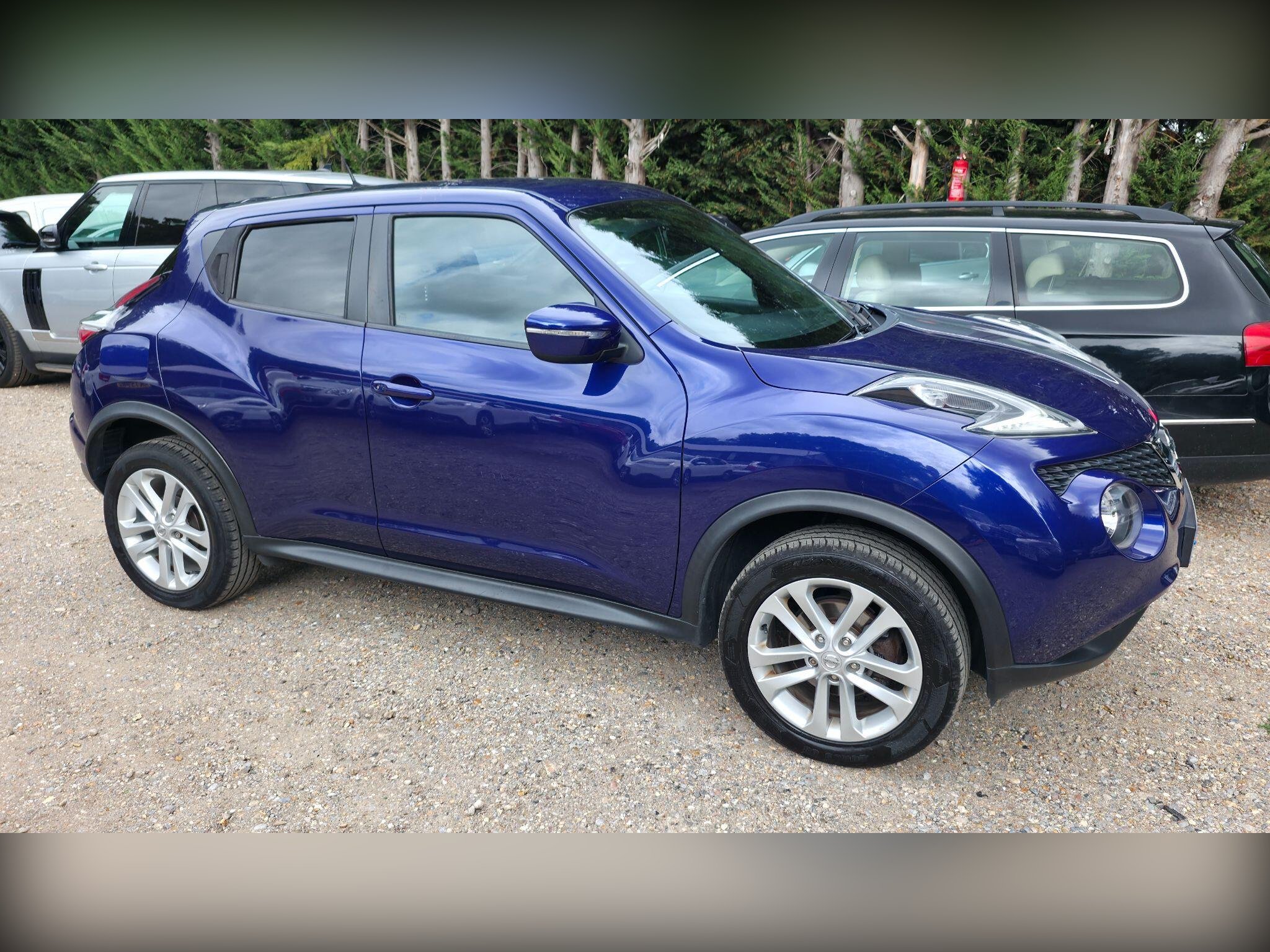 Nissan Juke listing photo