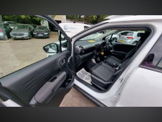 /photos/10998/f3a30b3b-d735-4c77-a178-80e4e227551d_i320x240.jpg